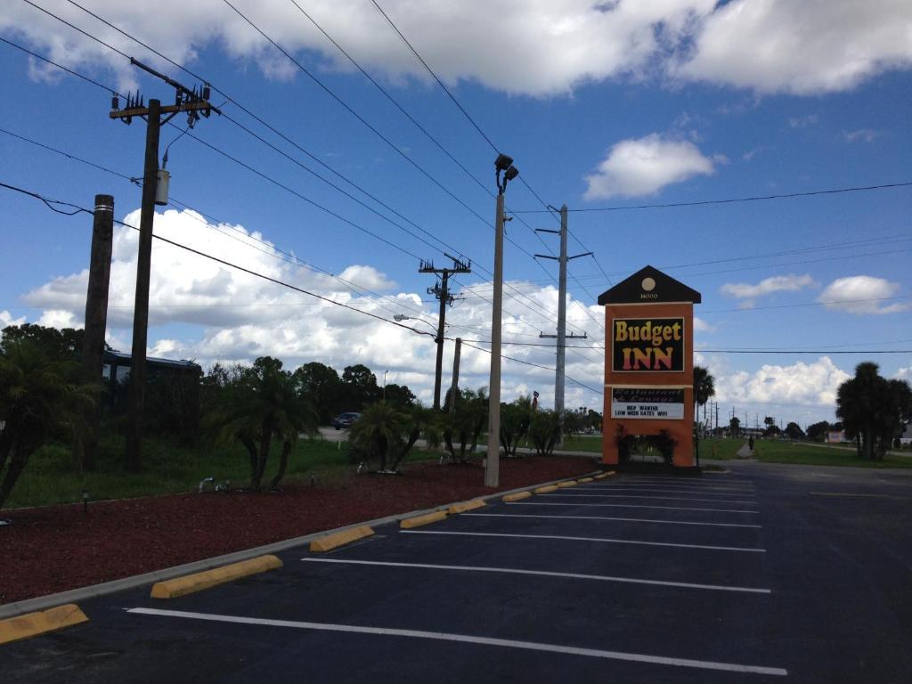 Americas Best Value Inn North Port Exterior photo