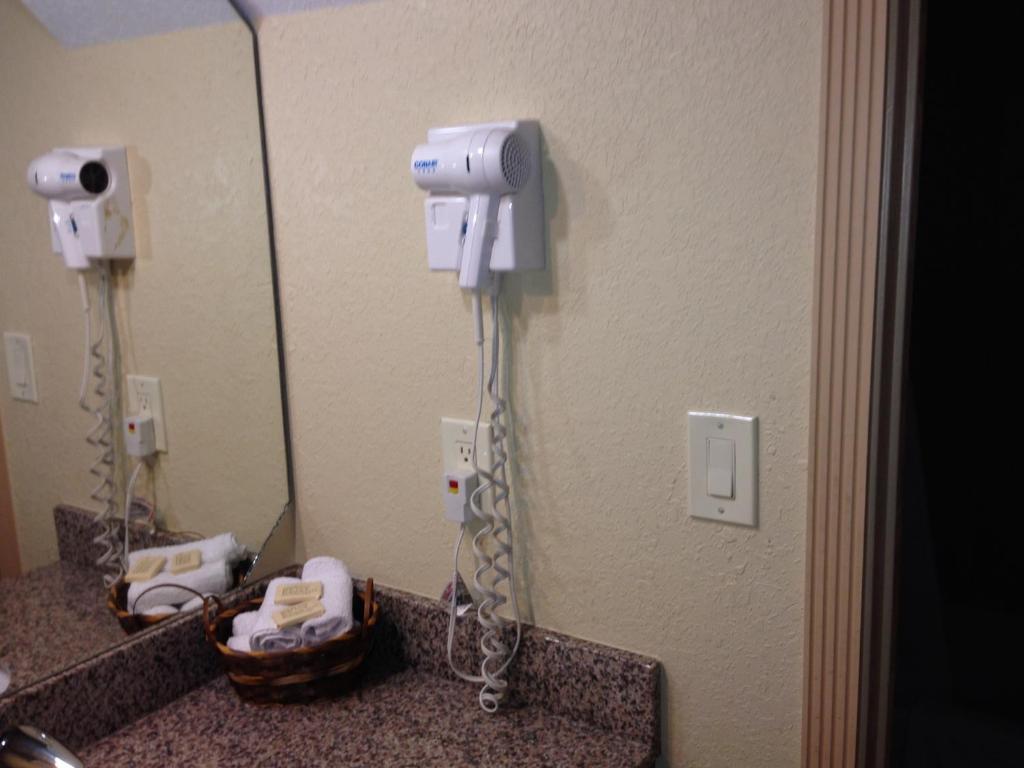 Americas Best Value Inn North Port Room photo